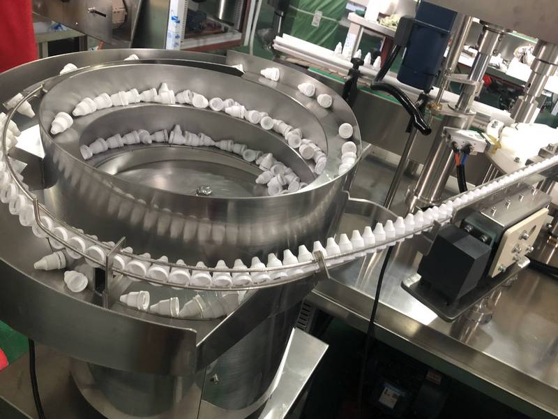 眼藥瓶蓋送料機